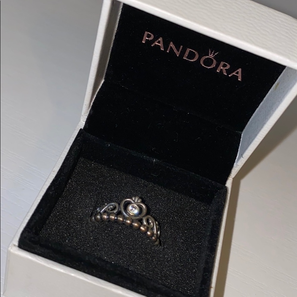 Pandora Silver Tiara Princess Ring
